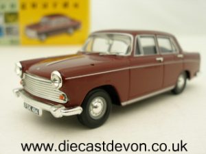 Main image for the model Corgi Vanguards VA05402 Morris Oxford Damask Red