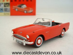 Main image for the model Corgi Vanguards VA07000 Sunbeam Alpine MK2 Carnival Red