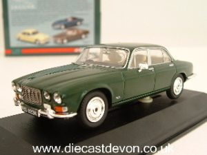 Main image for the model Corgi Vanguards VA08612 Jaguar XJ6 4.2 British Racing Green
