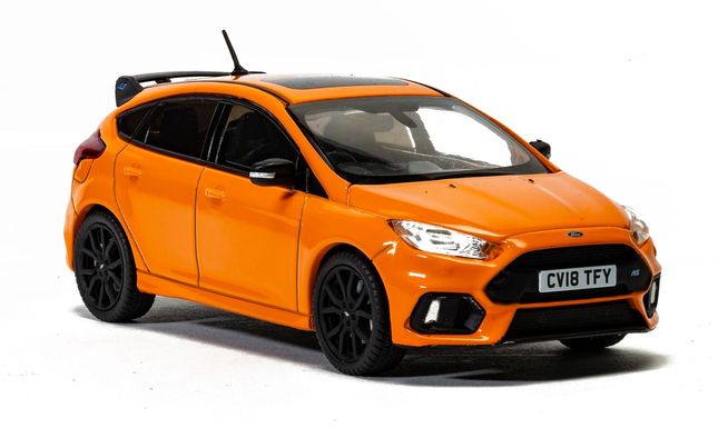 va15306_2.jpg Main image for the Corgi VA15306 Ford Focus Mk3 RS Heritage Edition, Deep Orange shown on a white background